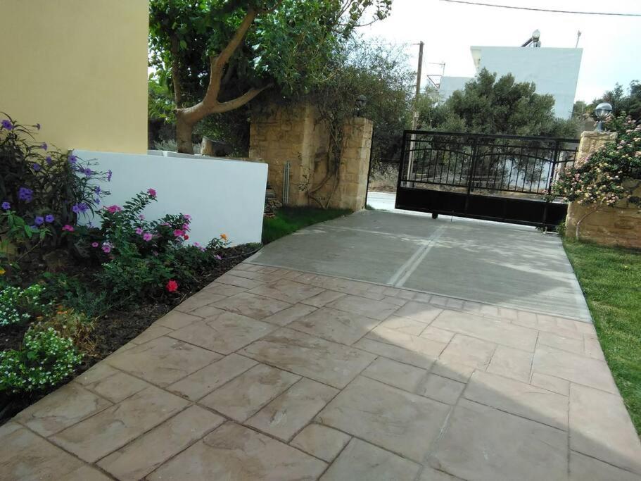 Antonia Apartment Плакиас Екстериор снимка